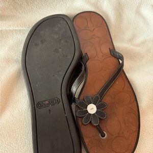 Size 7 Coach Daisy sandals